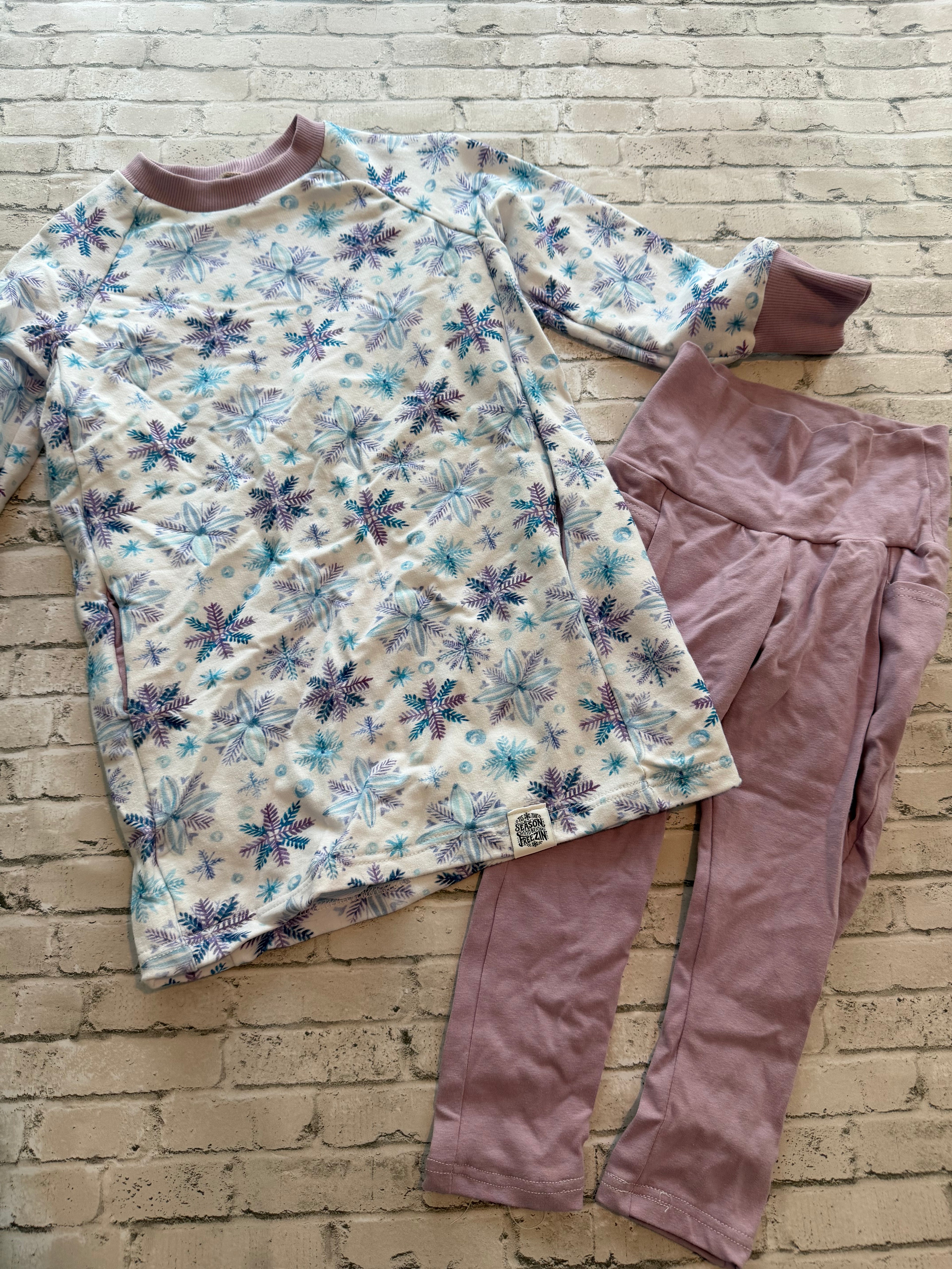Snowflakes Raglan Dress & Pocket Leggings