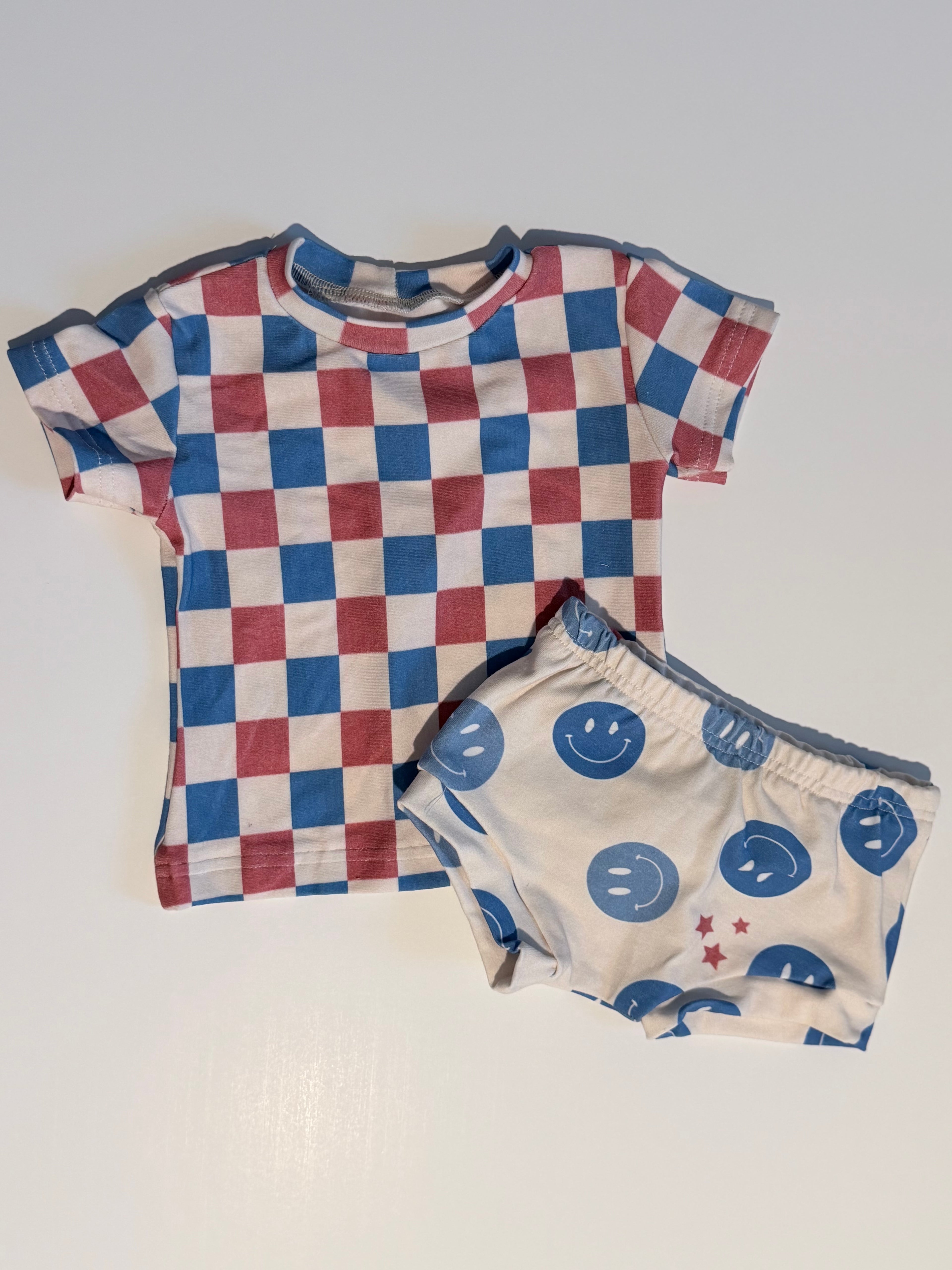 Basic Tee & Bummies Set